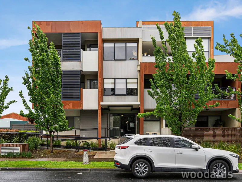 Enticing Apartment Living in EDSC Zone