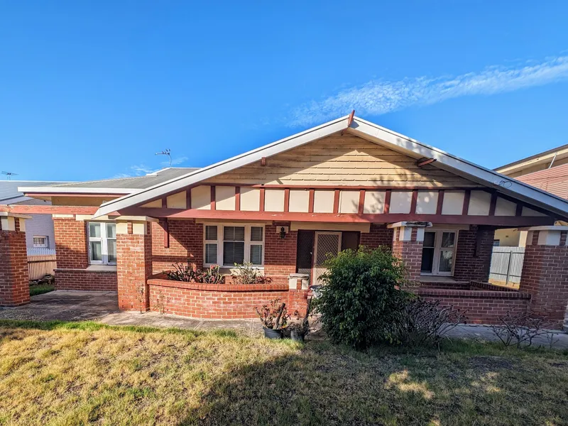 Location and Lifestyle by the Beach. 20 Hart Street, Semaphore South,5019.