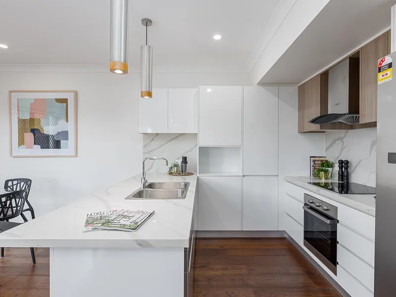 New Stylish 4-bedroom Townhomes in the Heart of Sunnybank Hills