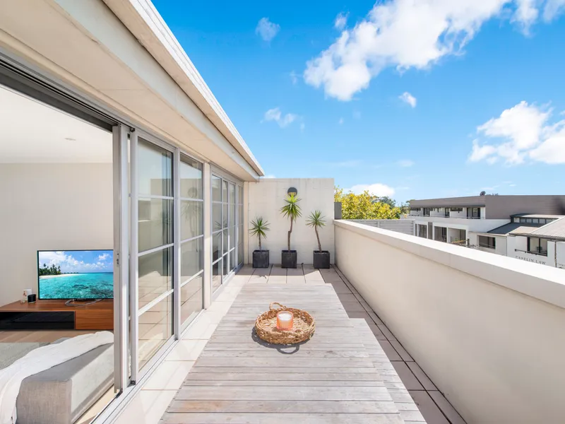 Prestige penthouse, quiet and exclusive in the Village