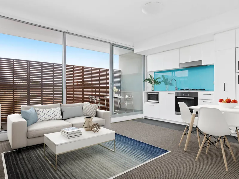 Third floor luxury with location to match! - VENDOR SAYS SELL!