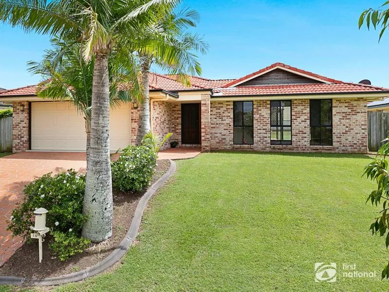 Lowset home in a quiet cul-de-sac