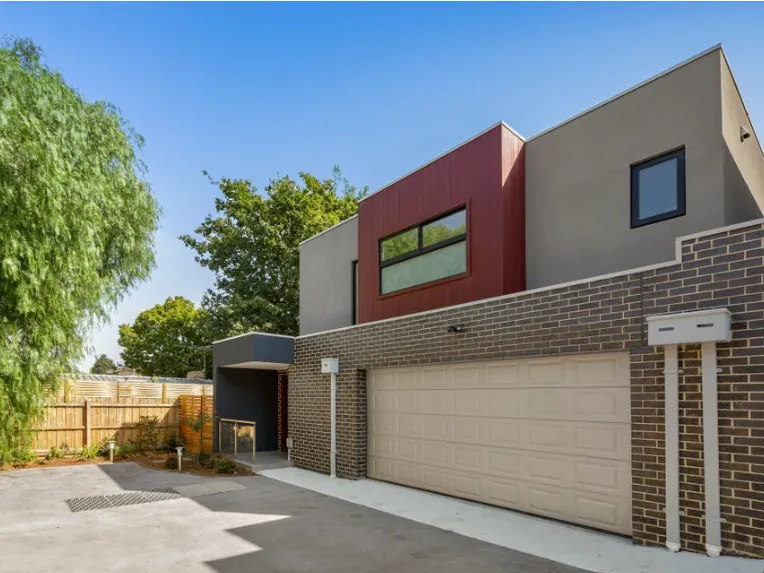 Classy & Modern Living