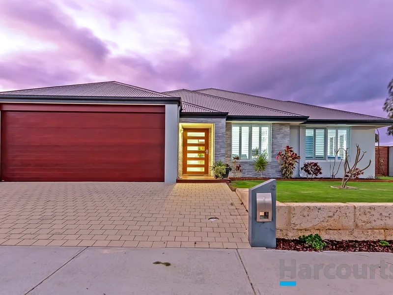 MAGNIFICIENT FAMILY HOME! THIS IS THE ONE YOU HAVE BEEN DREAMING OF!
