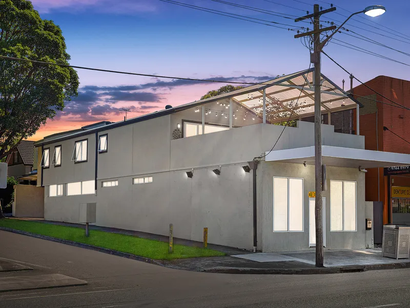 Mixed Residential and Office, Corner building