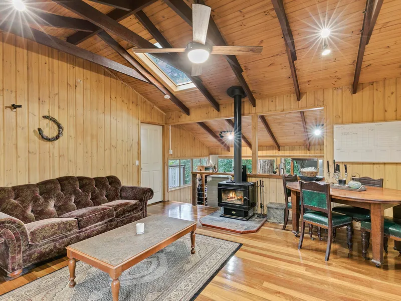 Beautiful and Peaceful one bedroom cottage in the heart of Flaxton