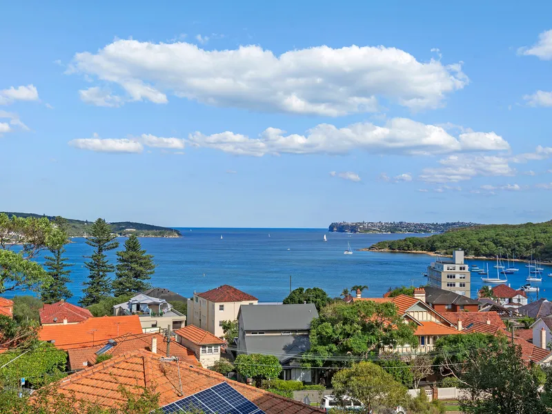 Breathtaking views across the harbour