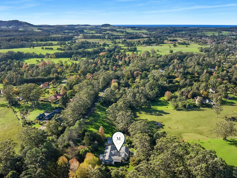 Lifestyle Living At Its Best, On The Edge Of Berry