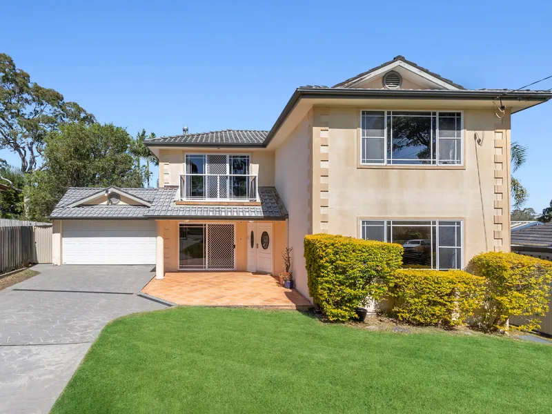 SPACIOUS FAMILY HOME IN CONVENIENT SETTING