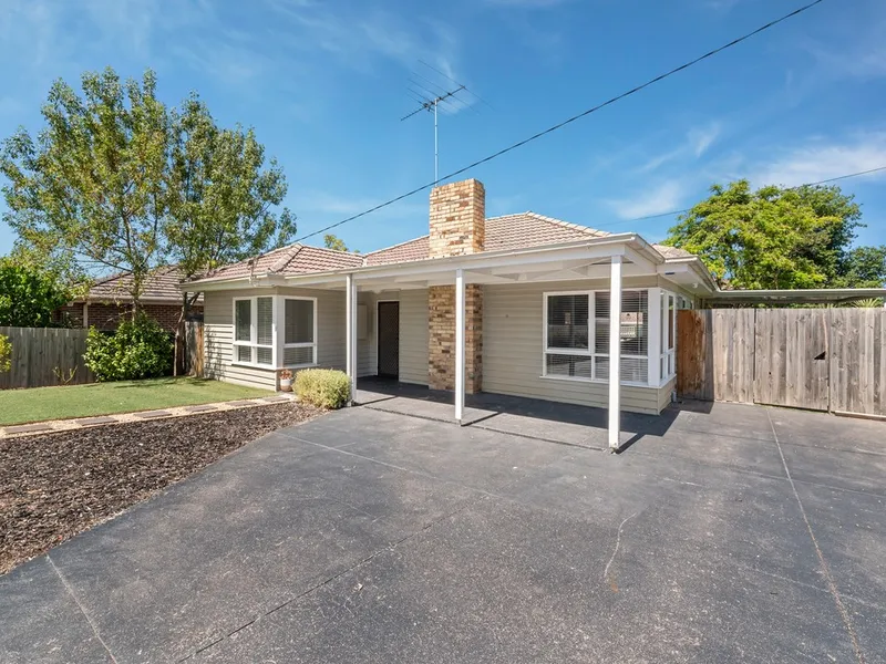 Renovated, Character Filled Entertainer!