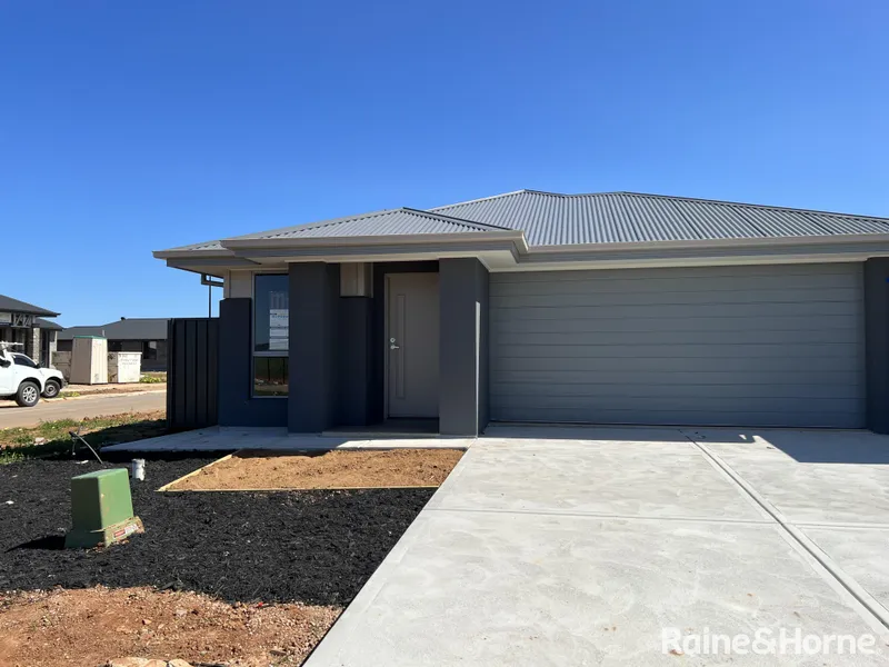 Brand new three bedroom home in Munno Para!