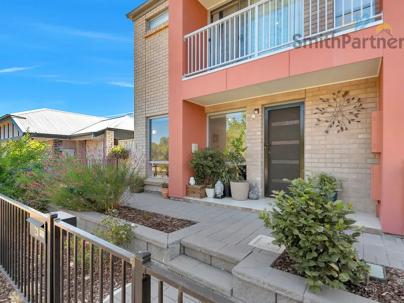 Luxury Terrace Living In Parkwood Estate