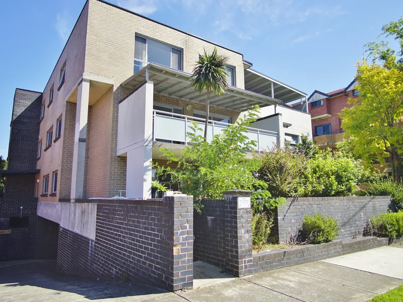 Selection Of 2 Bedroom Apartments In PRIME Location!