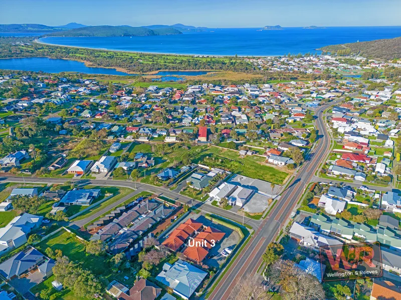 RETRO UNIT ENROUTE TO BEACH & CITY