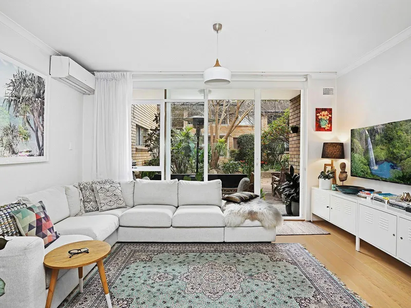 Cottage style apartment in top village setting