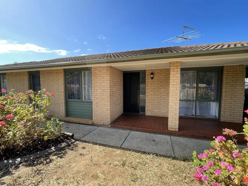Renovated 3 bedroom family home!