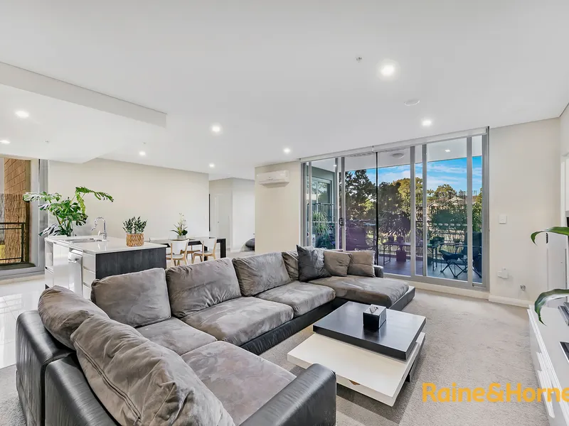 Stunning Large 154SQM 3-Bed + Study Living in Carlingford West School Catchment