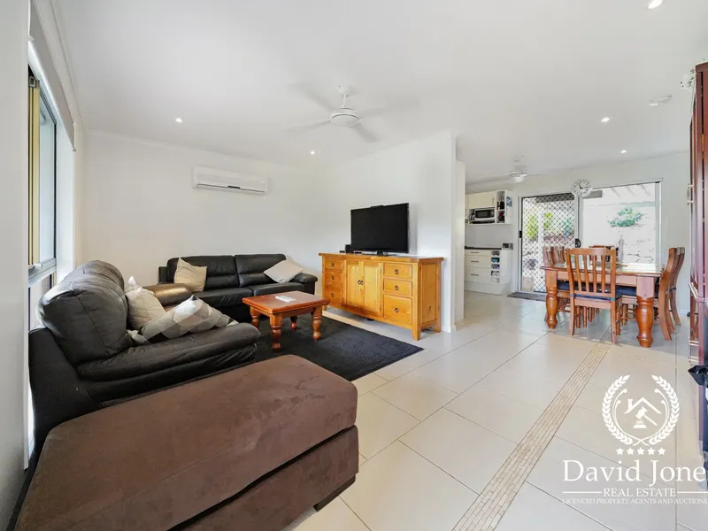 3 Bedroom, Large 759m block, Halfway to Brisbane or the Gold Coast.