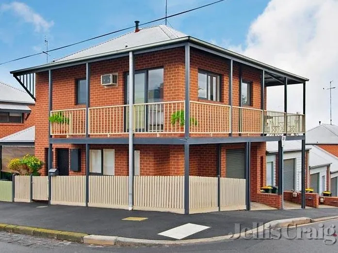 Bright Two bedroom Home