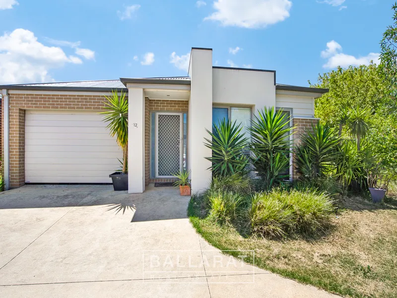 VERY NEAT AND TIDY TWO BEDROOM, TWO BATHROOM TOWNHOUSE