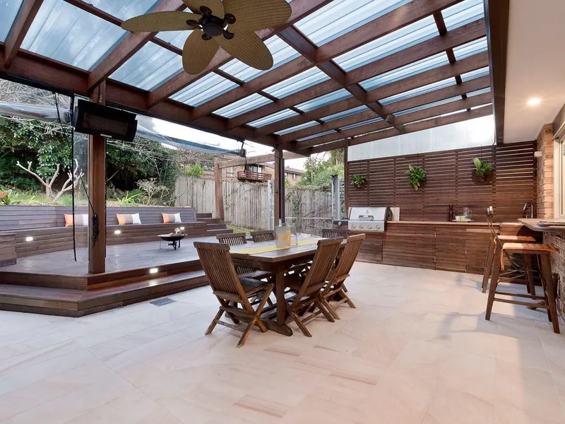 Family Friendly Entertainer 