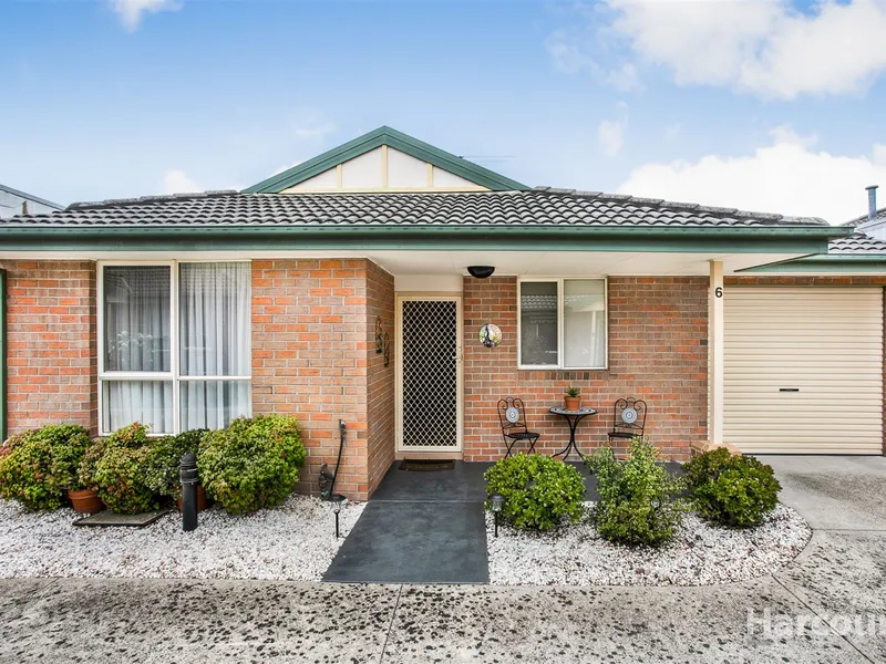 Fantastic opportunity for retirement Living.