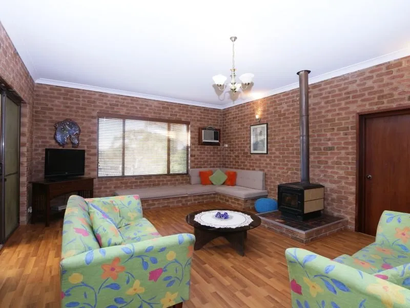 Tranquil Setting with Views