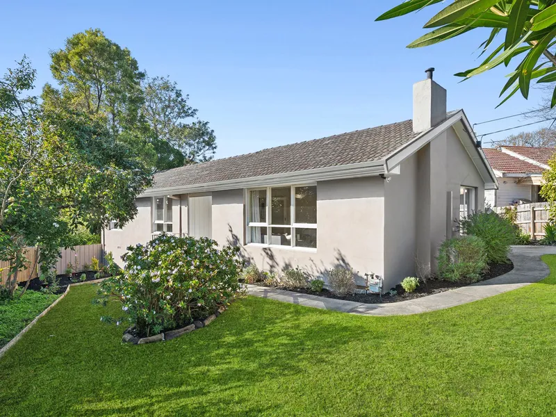 Marvelous Living on McComb!