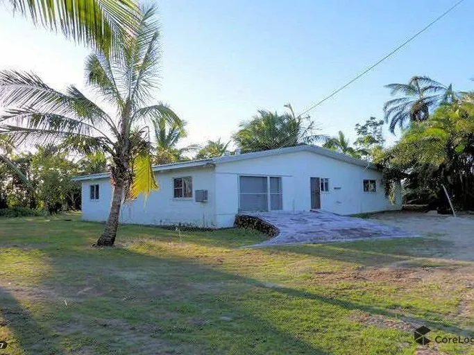 61168 SQM - ON THE BANKS OF HERBERT RIVER