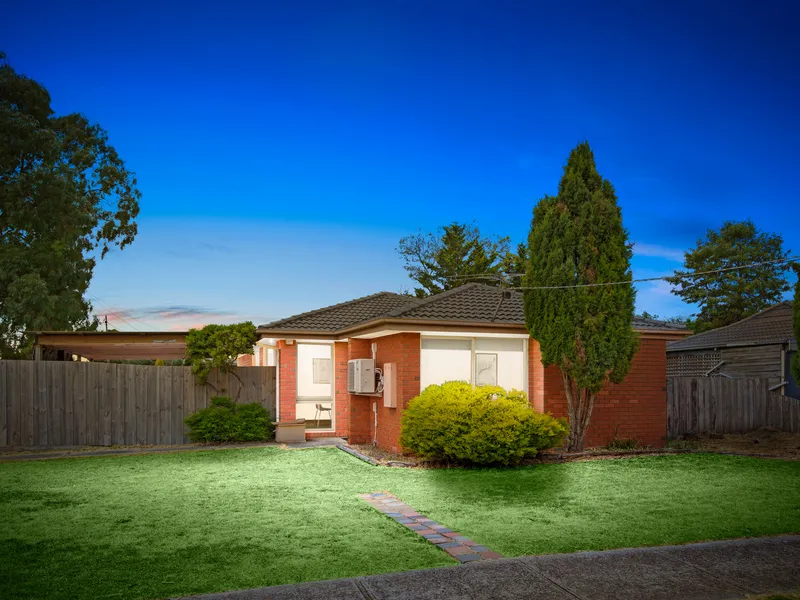 Corner block stunner on 572m2 approx!