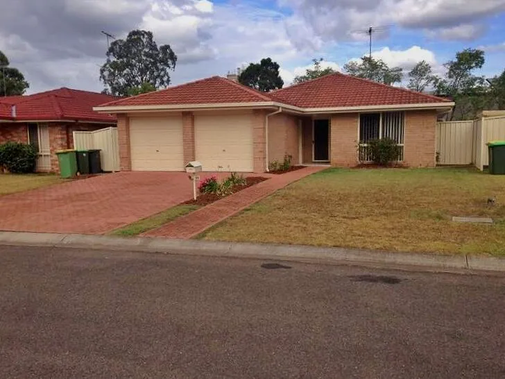 4 BED 2 BATH FAMILY HOME IN QUIET NEIGHBORHOOD