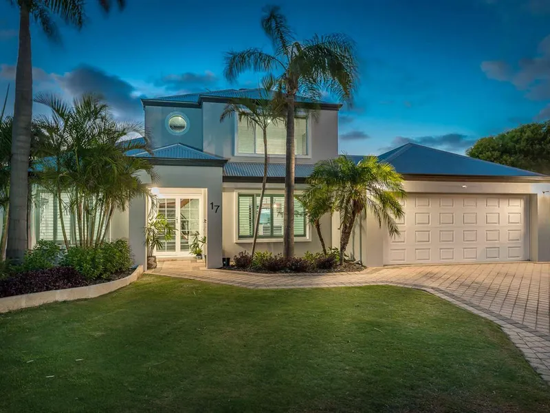 FULLY RENOVATED RESORT STYLE ENTERTAINER with OCEAN VIEWS