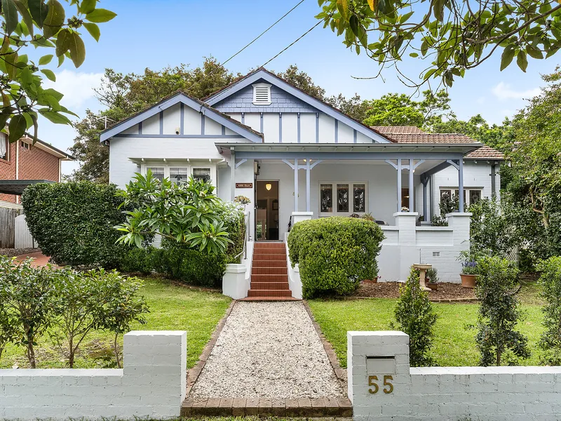 Beautiful c1926 home with a flexible floorplan