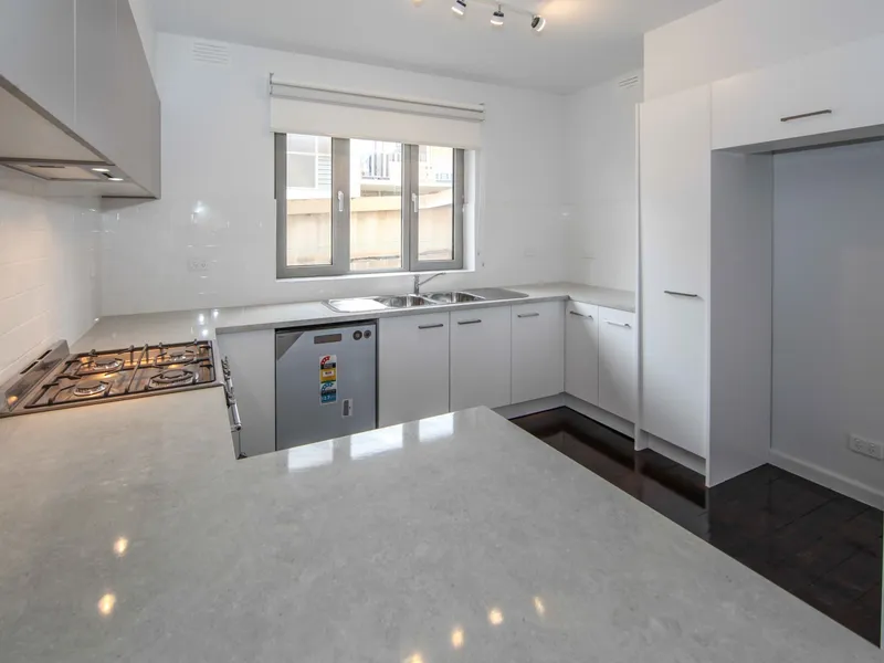 Spacious Apartment and Well Located