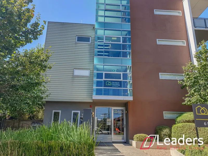 Close to Shops & Transport