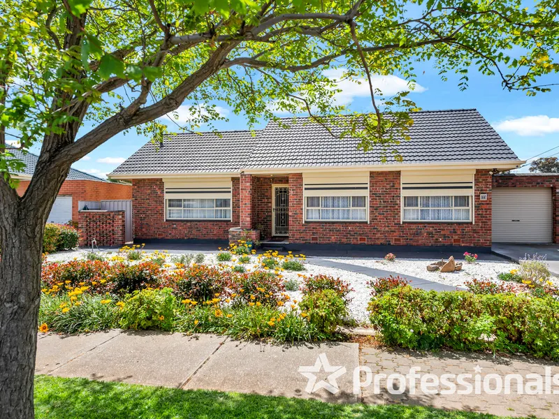 3 Bedroom + Granny Flat! What More Could You Want?