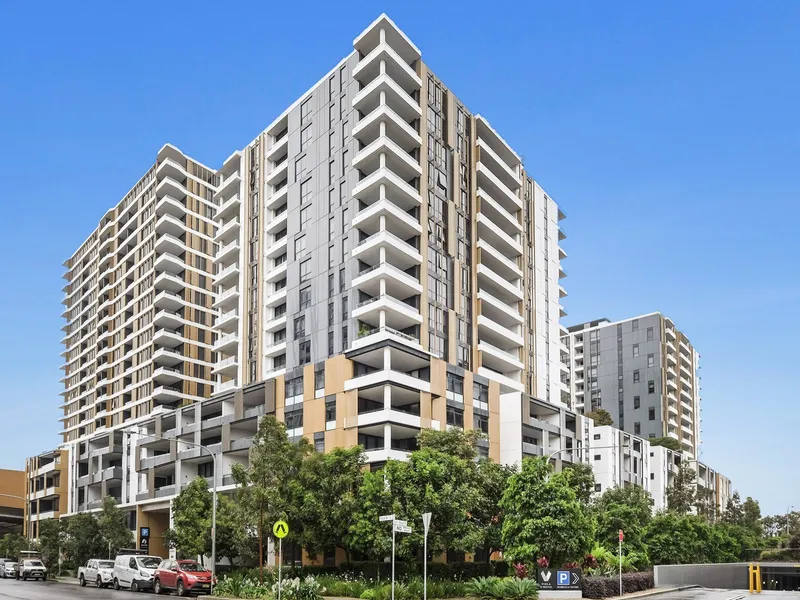 Luxury Garden Apartment