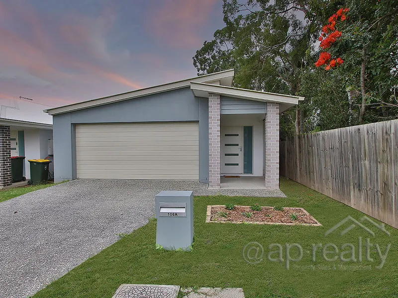 JUST LIKE NEW. BE QUICK OR YOU'LL MISS OUT