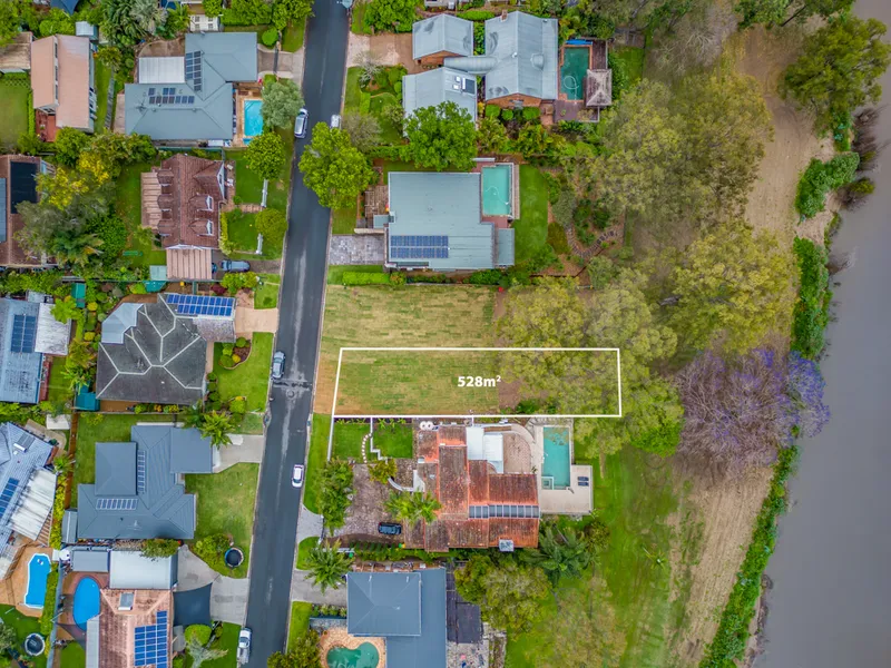 Premium riverside land to build beautiful new home