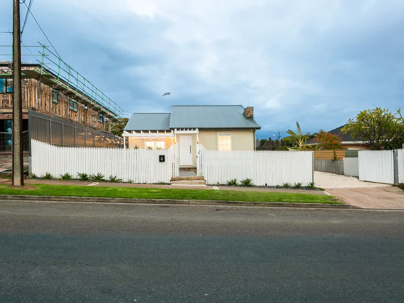 Charm Meets Chic in this Renovated Cottage