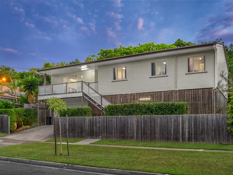 Family home on Crowley Street!