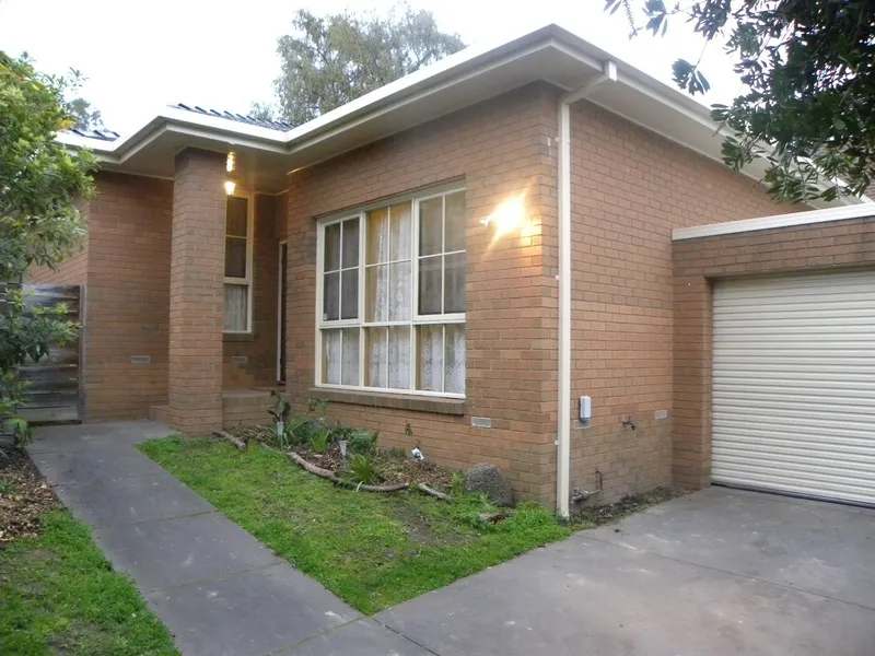 Neat 3 Bedoon Unit In A Great Location