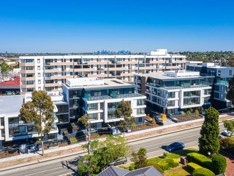 Brand new, ready to move in now