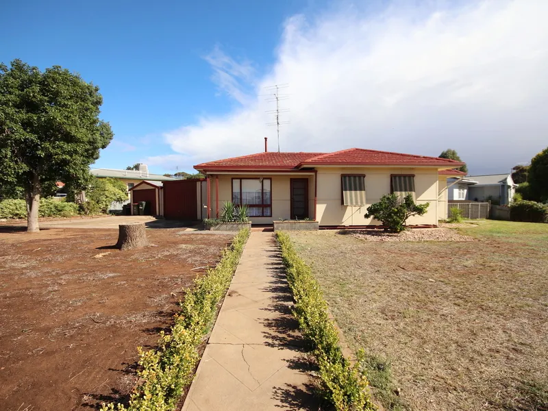 Comfortable & Affordable - Move in or Rent out!