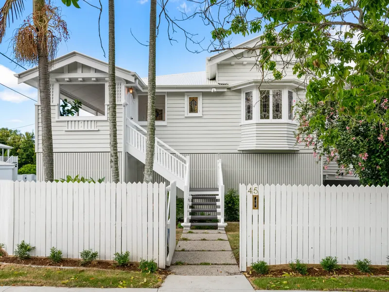 Gorgeous low-maintenance River Avenues Queenslander