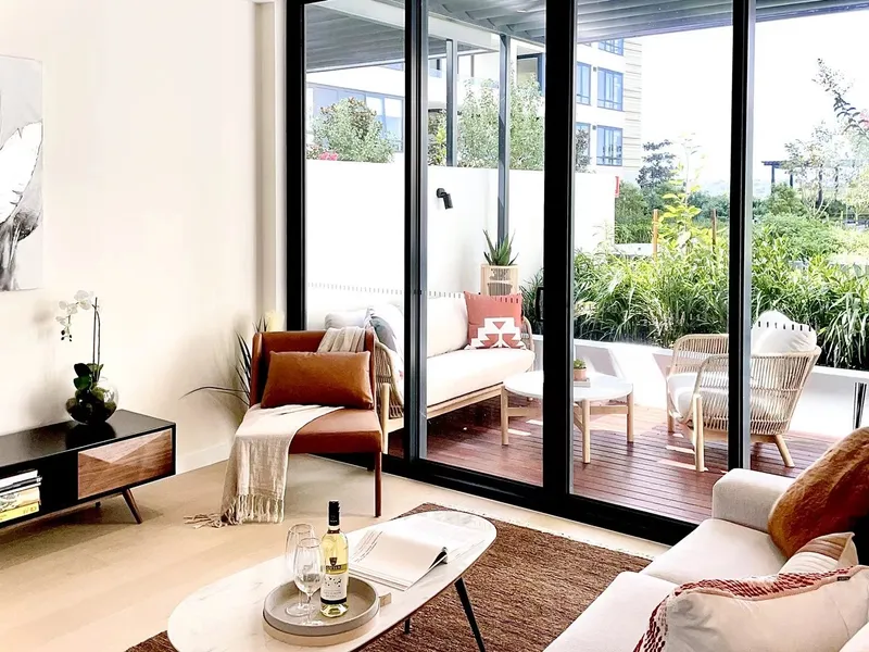 Brand New and Stunning finished Town House!