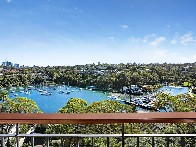 Coveted Location Offering Enchanting Panoramas of Mosman Bay