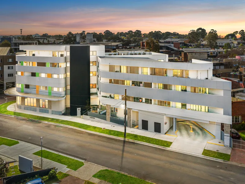 Bright and Spacious, Modern Living in Pendle Hill