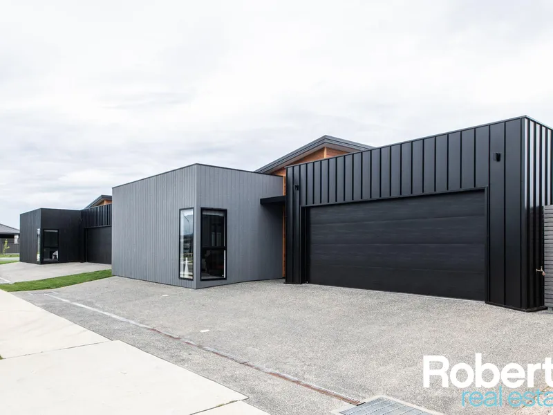 Chic Contemporary Living