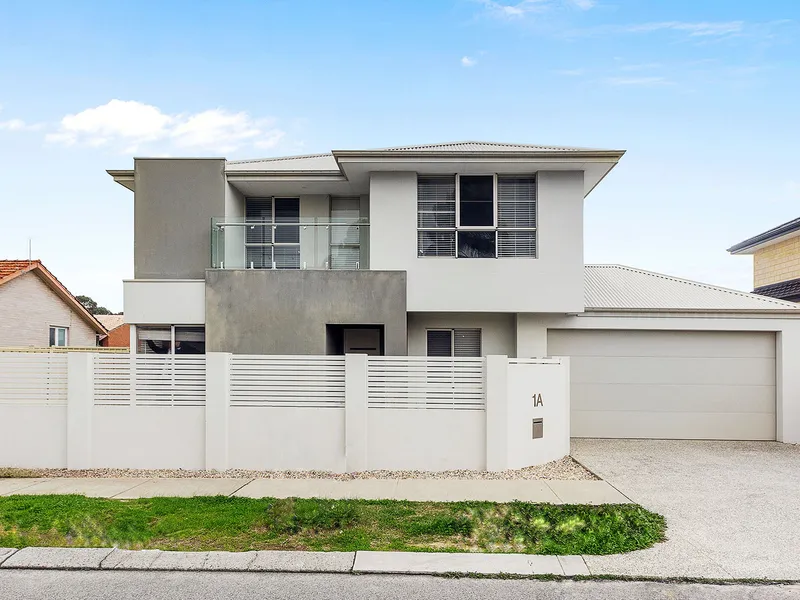 Executive family Living in Maylands